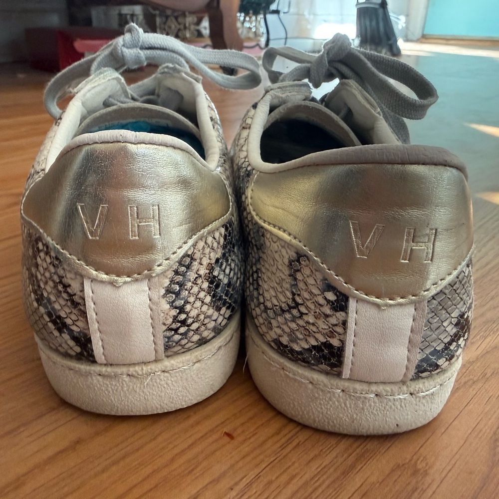 Vintage Havana Bianca Gold Snake-Star Sneakers size 8 - Picture 2 of 8